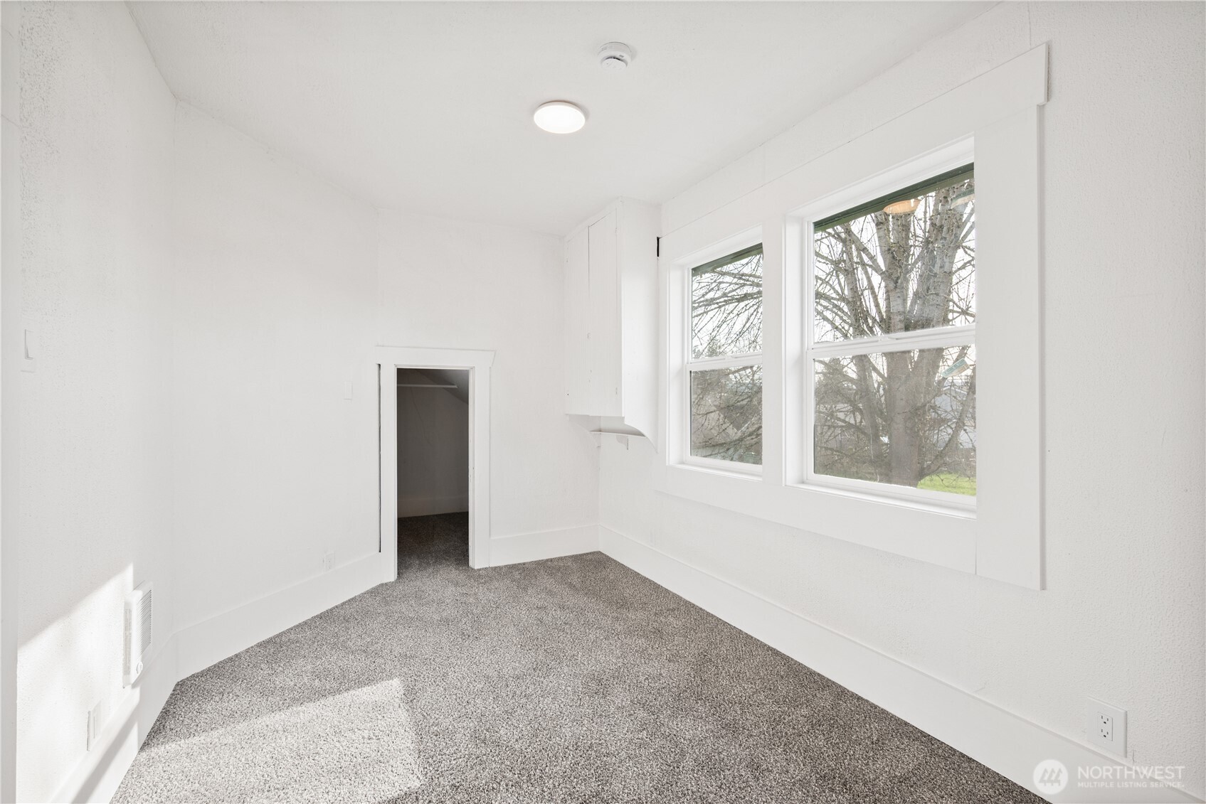 320 23rd Avenue , Longview, WA 98632