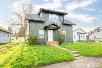 320 23rd Avenue , Longview, WA 98632 - Photo 2