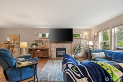 8992 Denise Place NE, Bremerton, WA 98311 - Photo 4