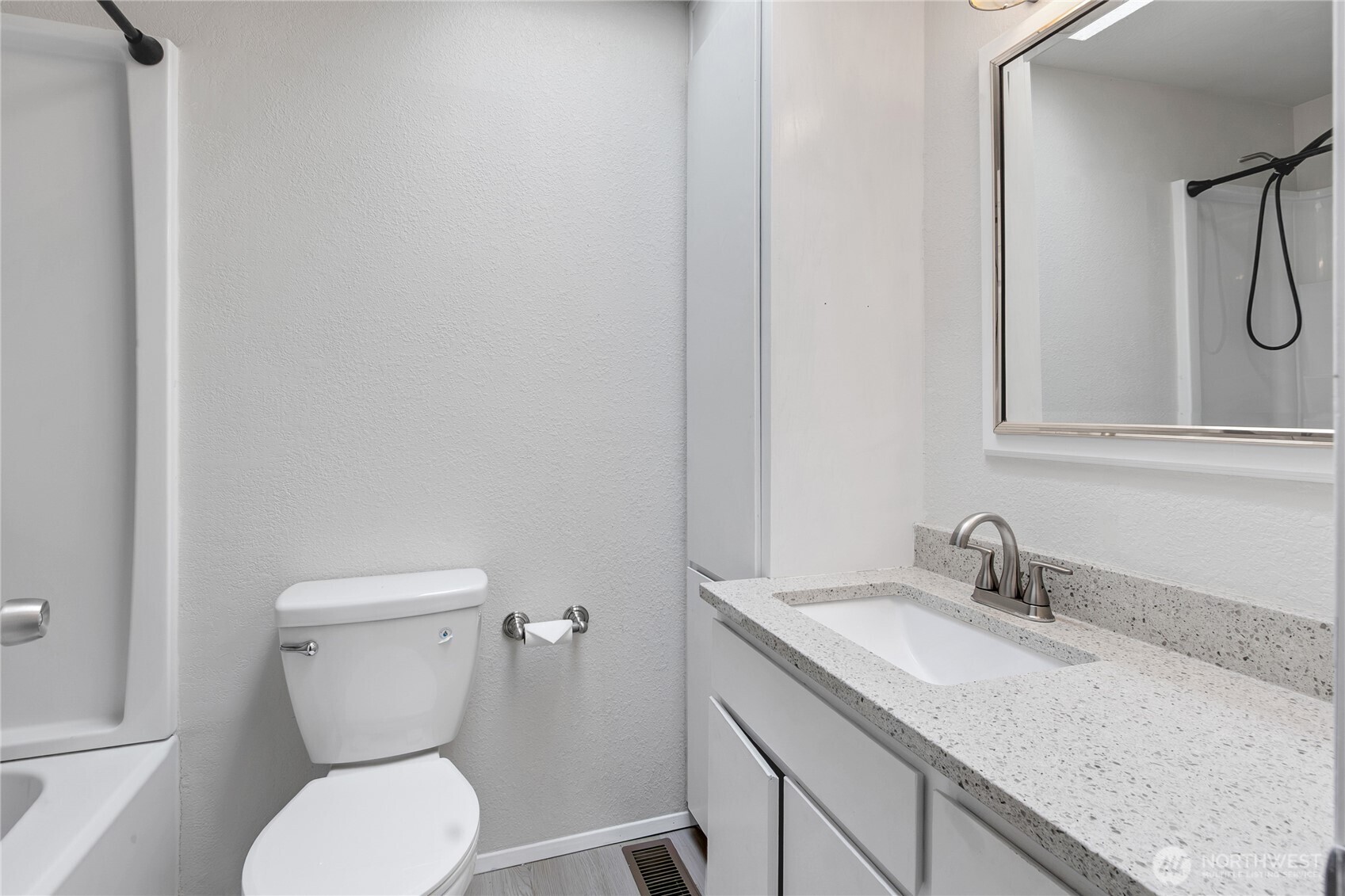 314 Alder Avenue , Sumner, WA 98390