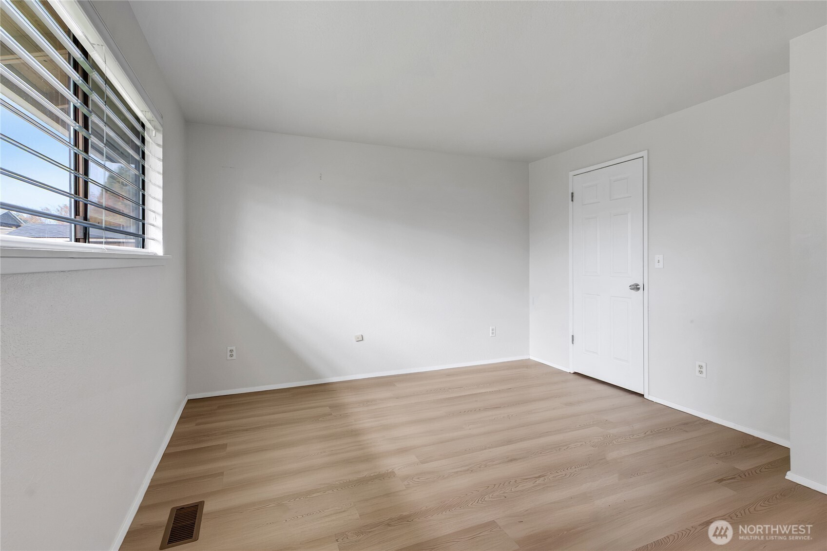 314 Alder Avenue , Sumner, WA 98390