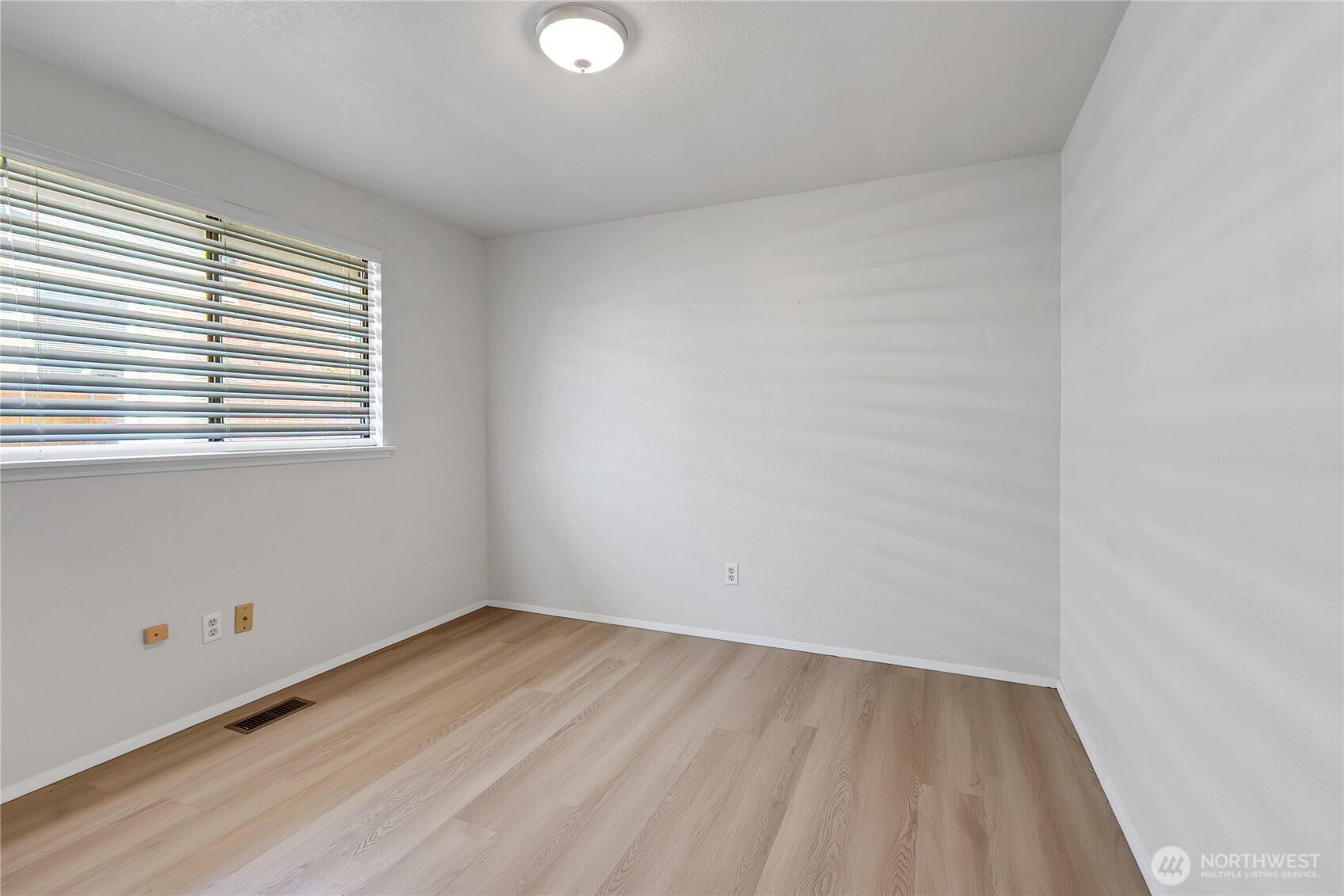 314 Alder Avenue , Sumner, WA 98390