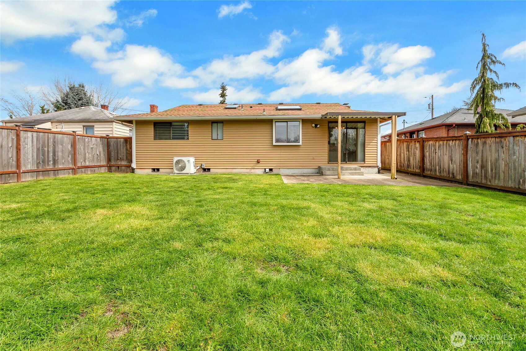 314 Alder Avenue , Sumner, WA 98390