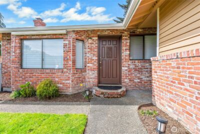 314 Alder Avenue , Sumner, WA 98390 - Photo 5