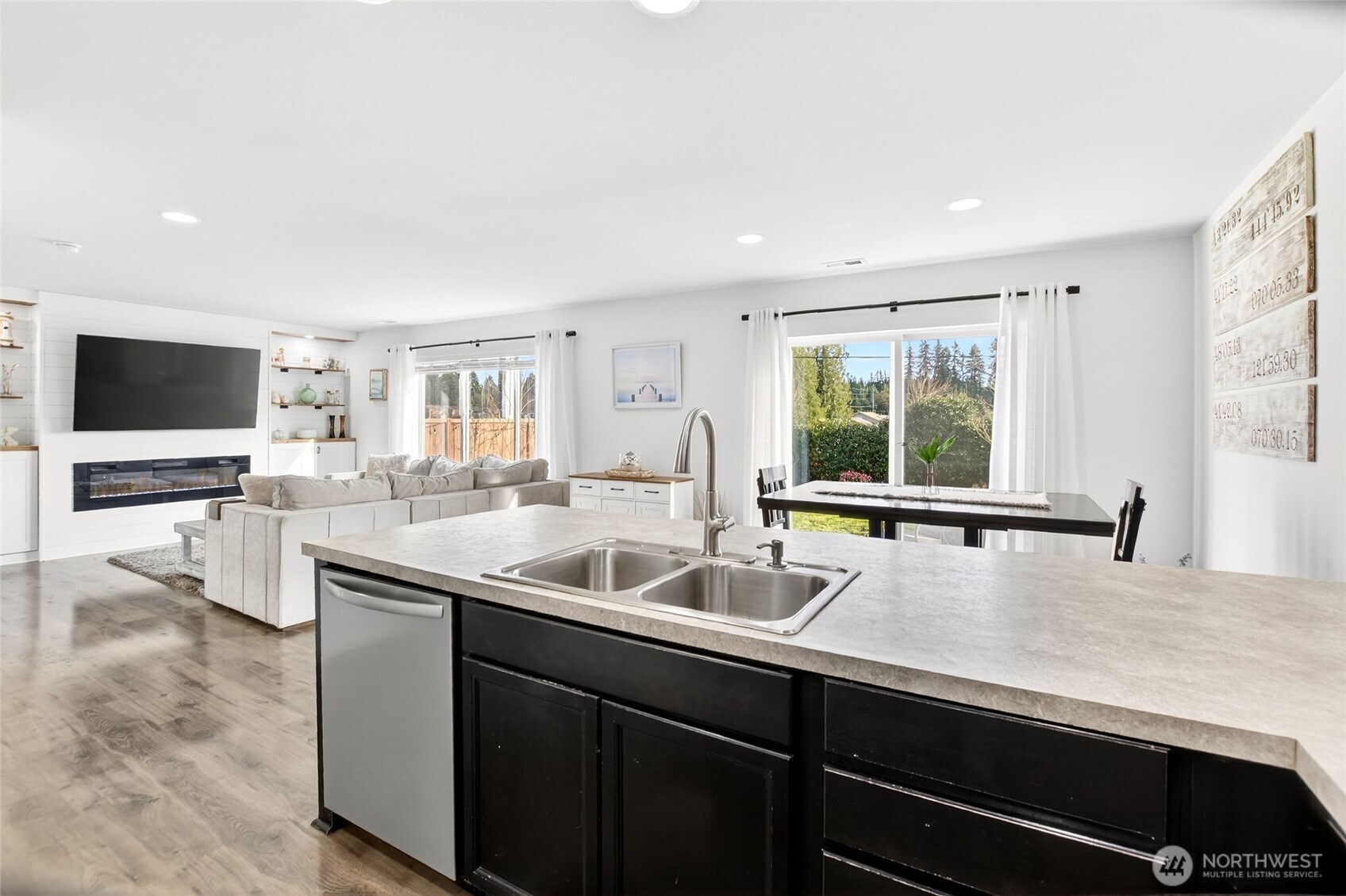 17806 Ashe Court , Granite Falls, WA 98252