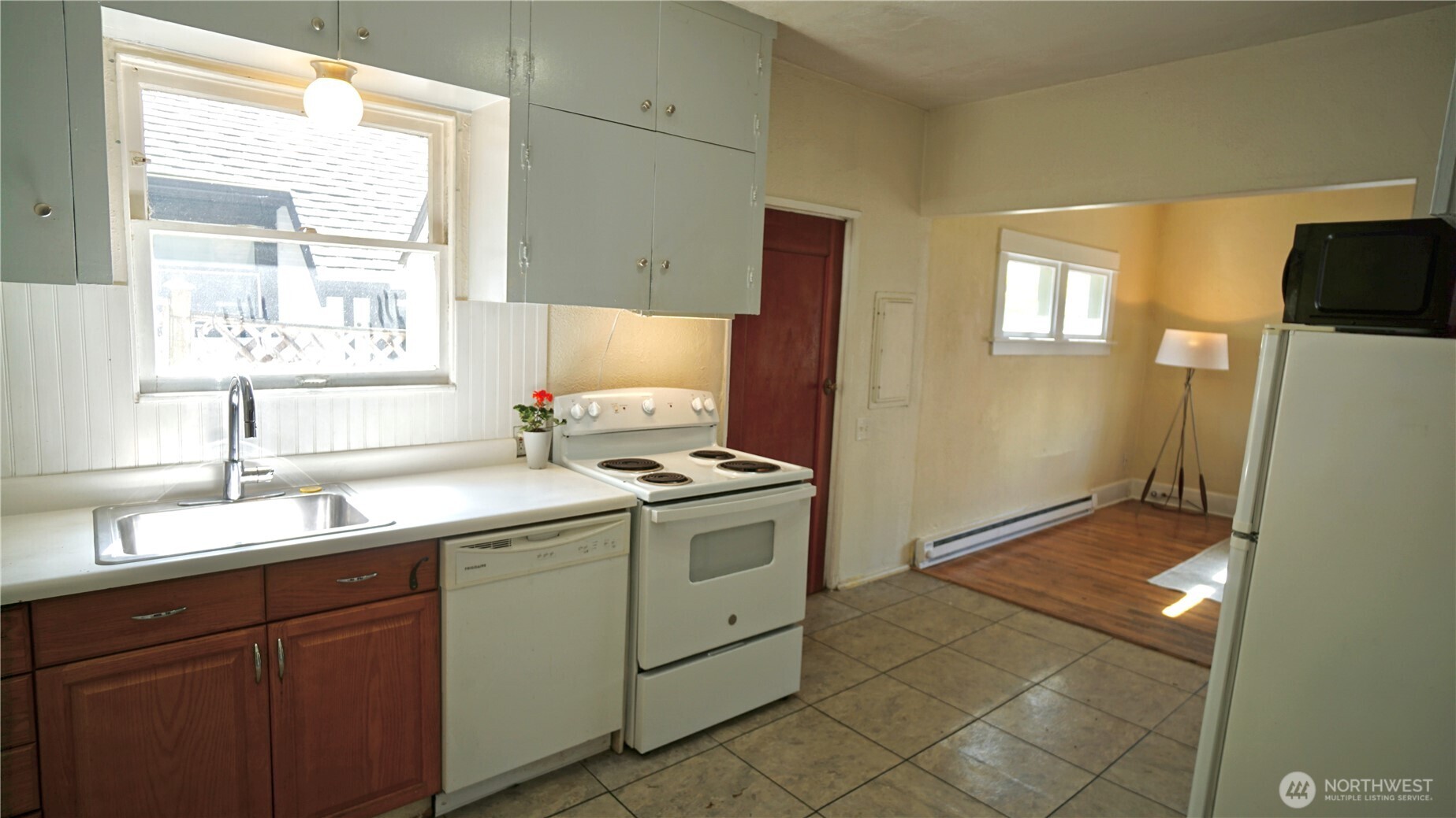 2544 15th Avenue W, Seattle, WA 98119