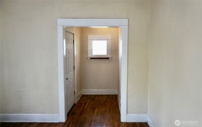 2544 15th Avenue W, Seattle, WA 98119 - Photo 9