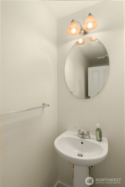 6895 Holly Park Drive S, Seattle, WA 98118 - Photo 14