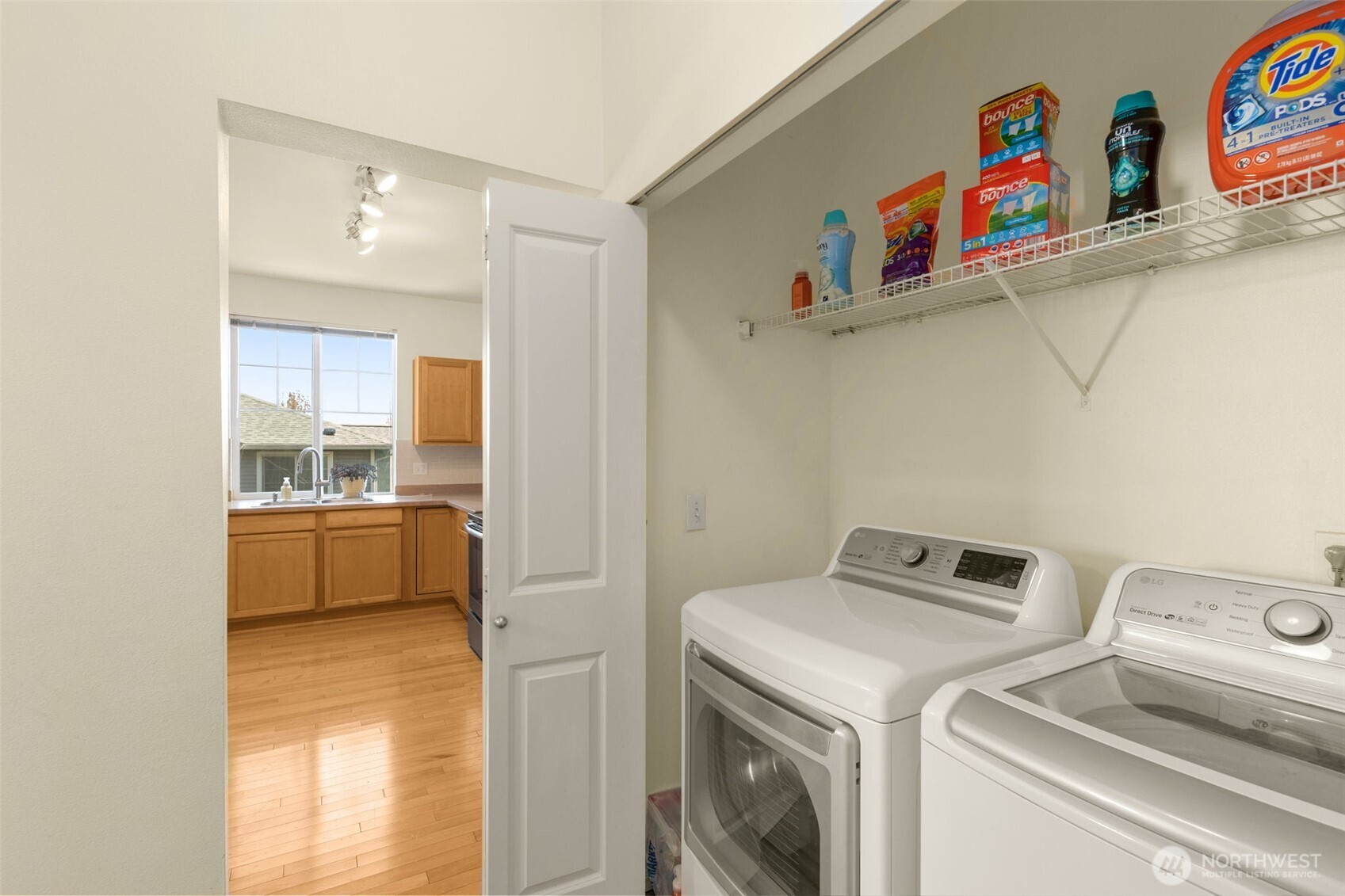 6895 Holly Park Drive S, Seattle, WA 98118