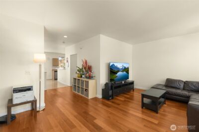 6895 Holly Park Drive S, Seattle, WA 98118 - Photo 5