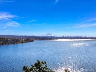 8329 NE Juanita Drive , Kirkland, WA 98034 - Photo 27