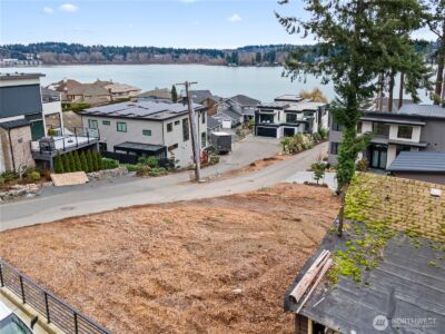 8329 NE Juanita Drive , Kirkland, WA 98034 - Photo 35