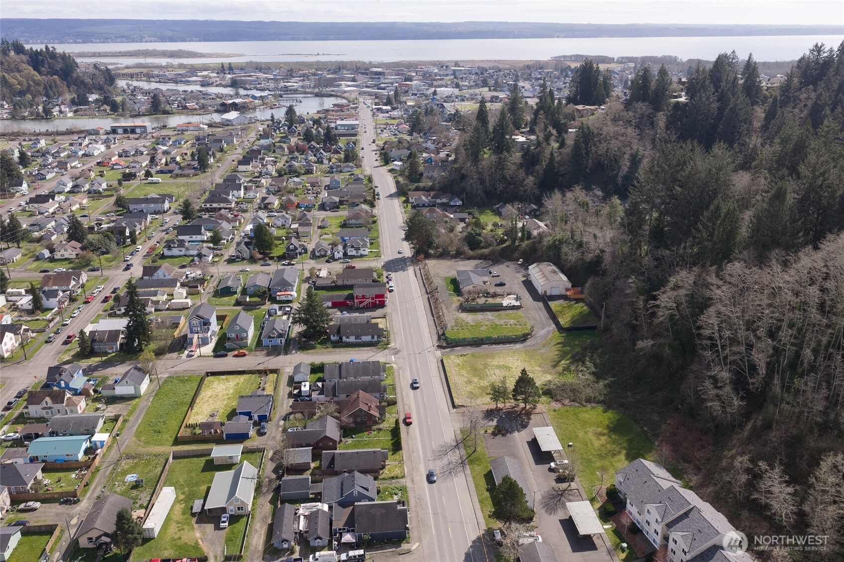 905 Lincoln Street , Hoquiam, WA 98550