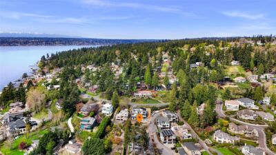 8329 NE Juanita Drive , Kirkland, WA 98034 - Photo 2