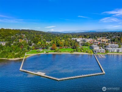8329 NE Juanita Drive , Kirkland, WA 98034 - Photo 17