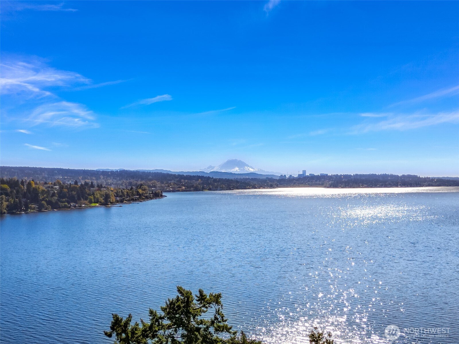 8329 NE Juanita Drive , Kirkland, WA 98034