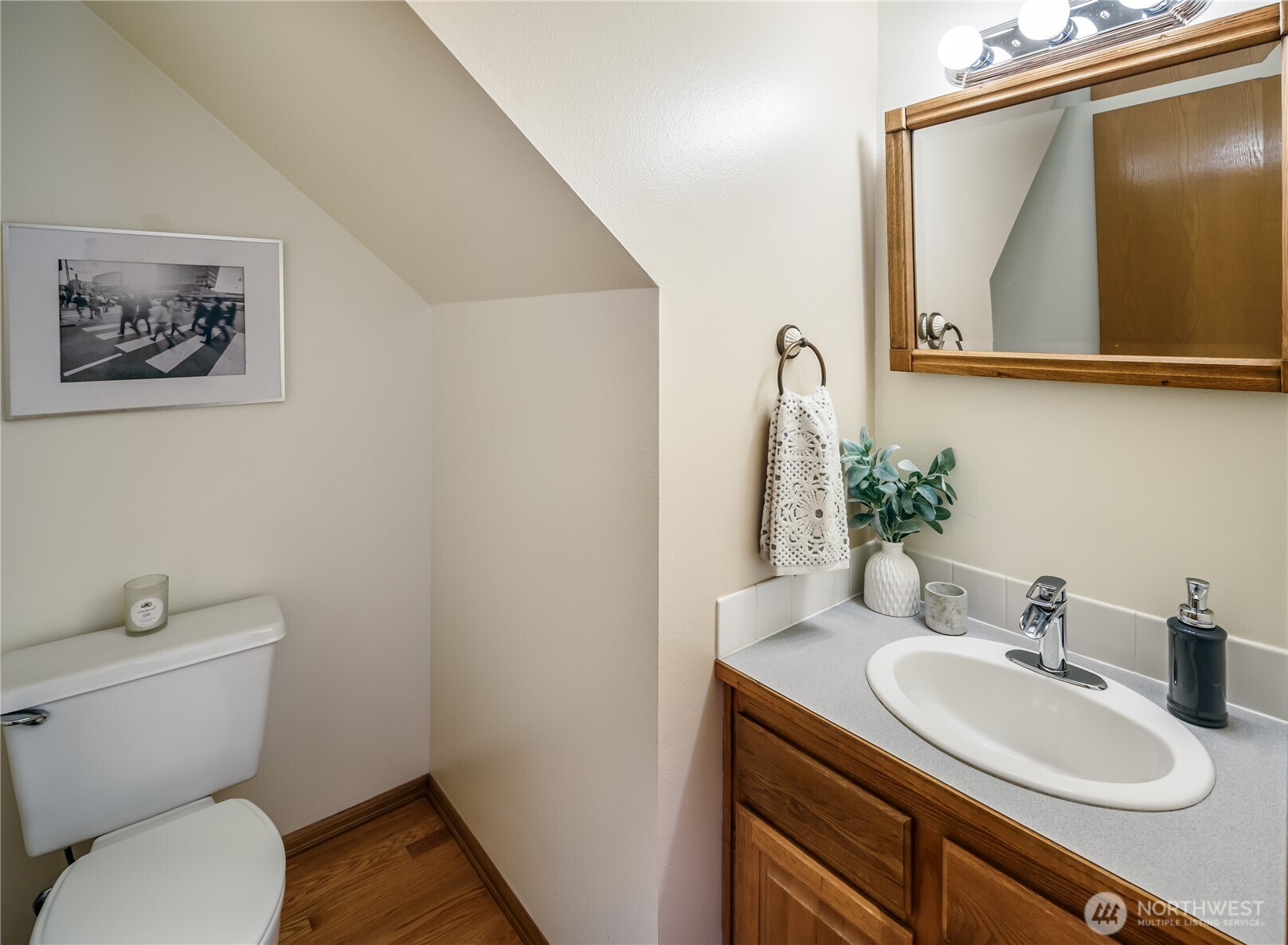 610 Glen Street #3, Edmonds, WA 98020