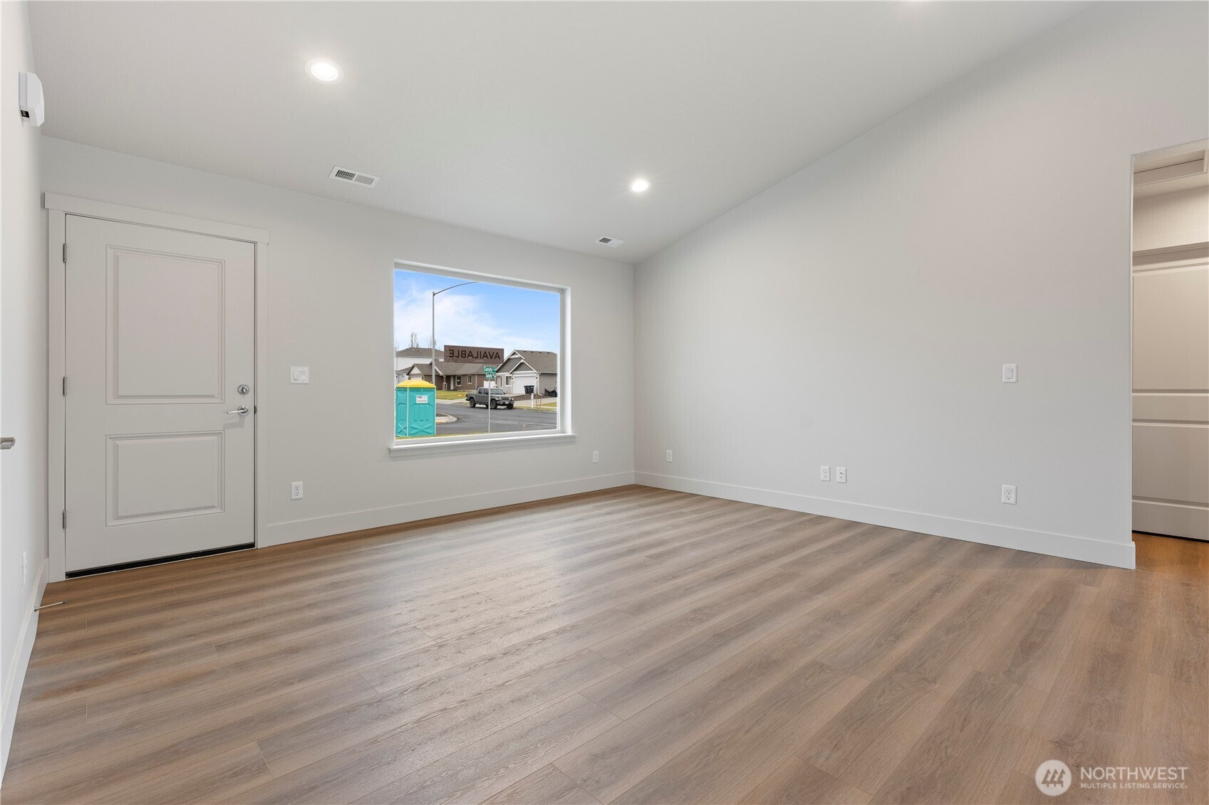 202 N Sandy Loop , Moses Lake, WA 98837