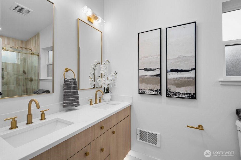 3215 22nd Avenue S, Seattle, WA 98144