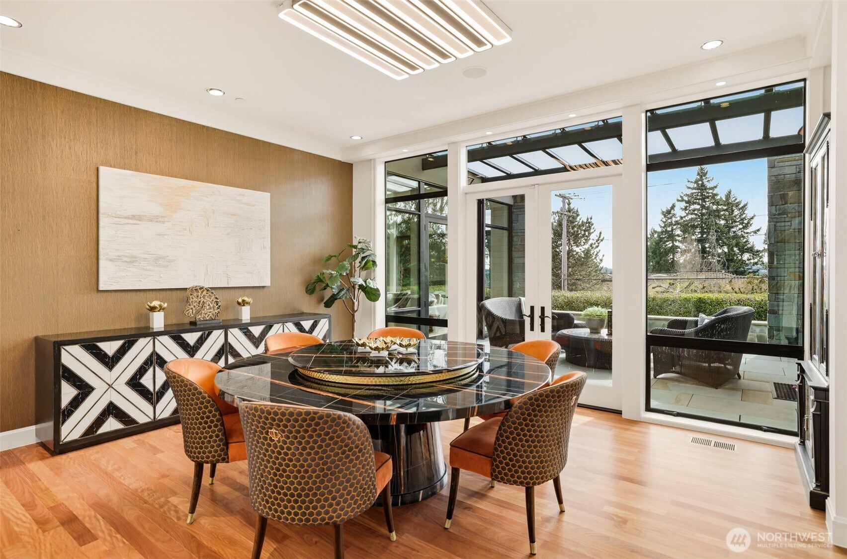 9632 Lake Washington Blvd NE, Bellevue, WA 98004