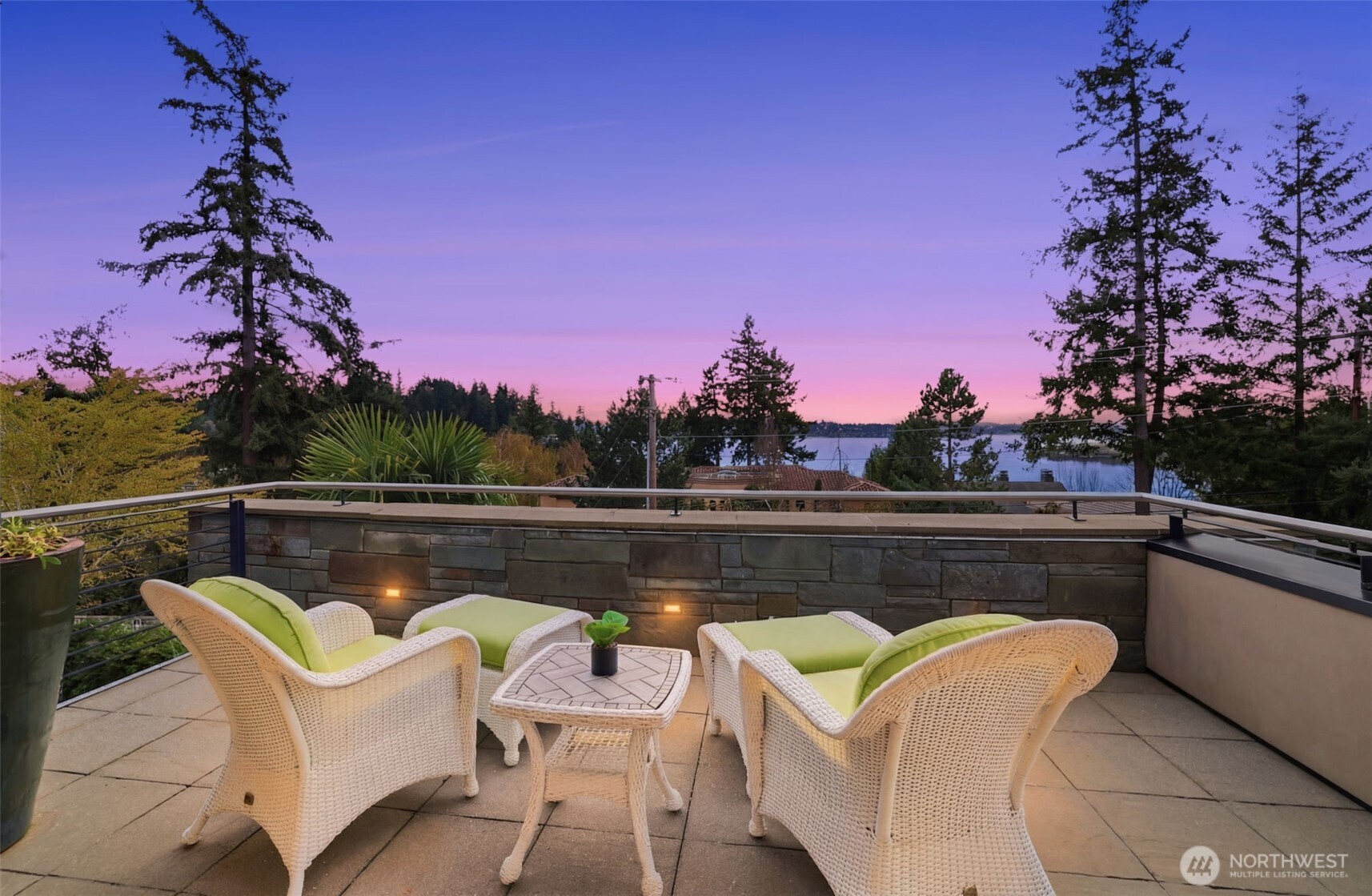 9632 Lake Washington Blvd NE, Bellevue, WA 98004