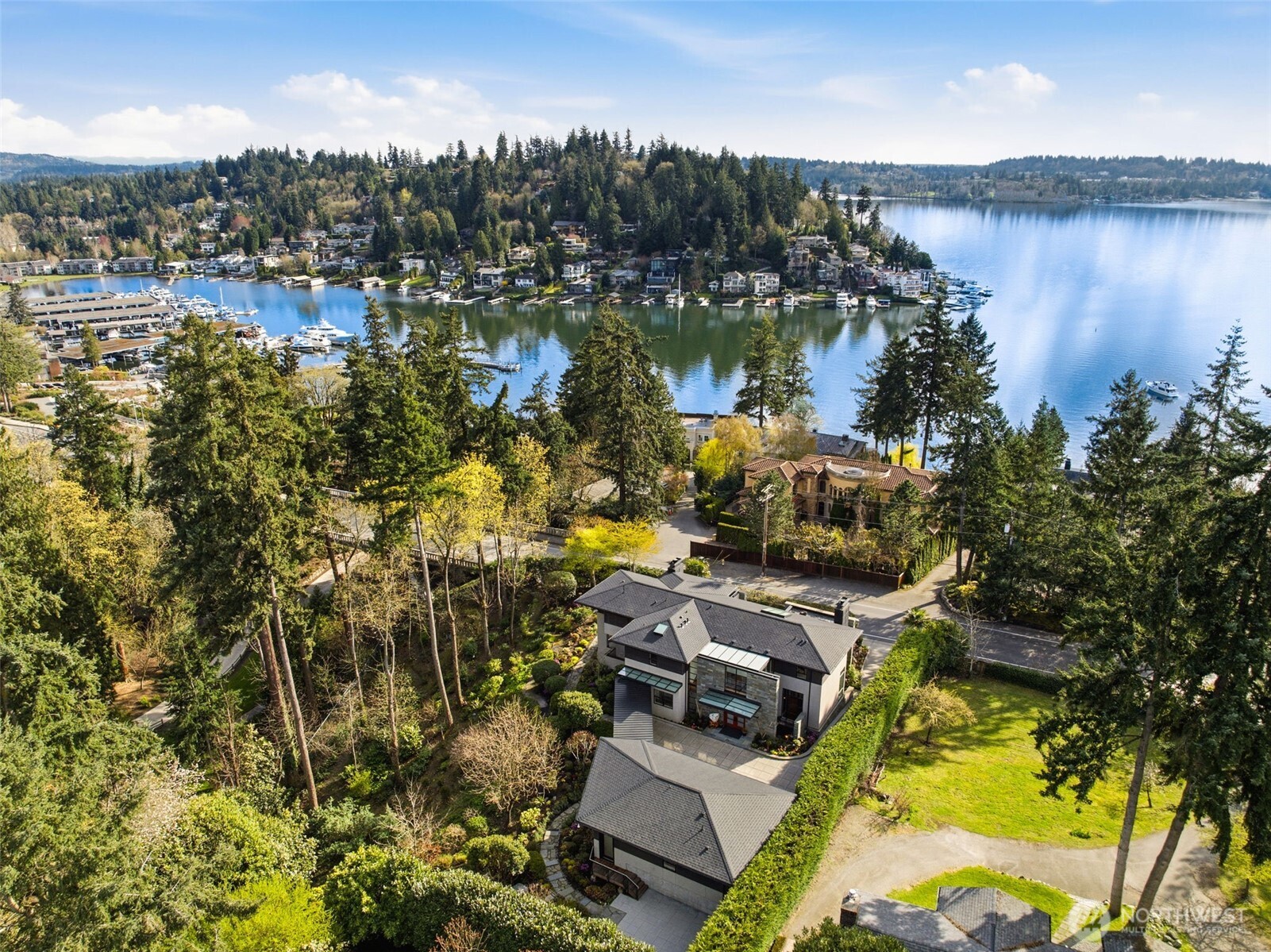 9632 Lake Washington Blvd NE, Bellevue, WA 98004