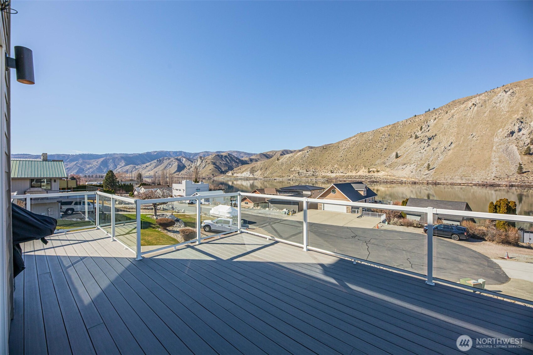 540 Lake Front Drive , Orondo, WA 98843