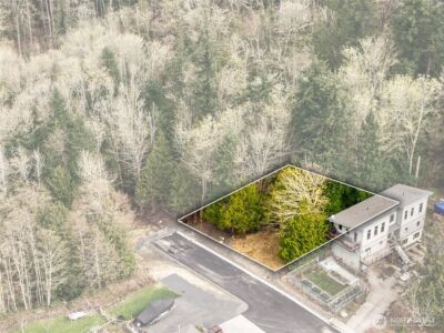 813 41st , Bellingham, WA 98229