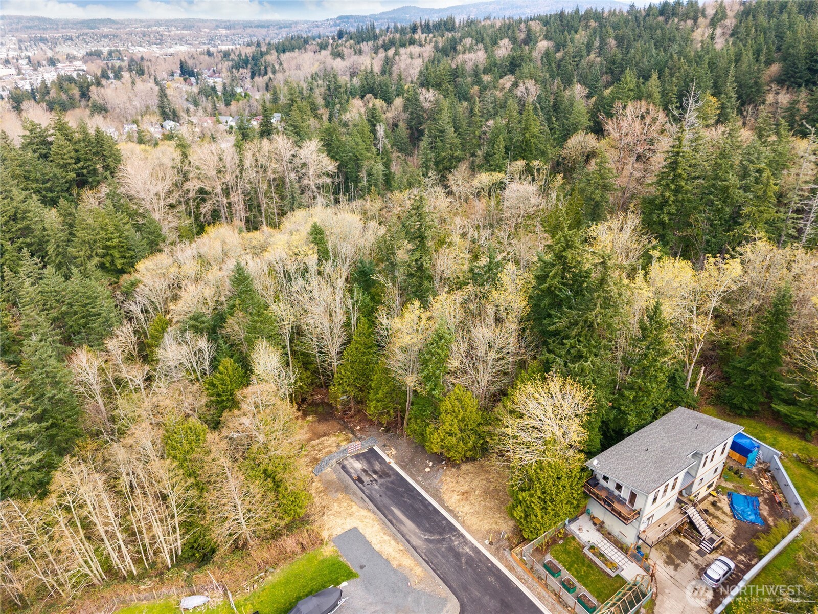 813 41st , Bellingham, WA 98229