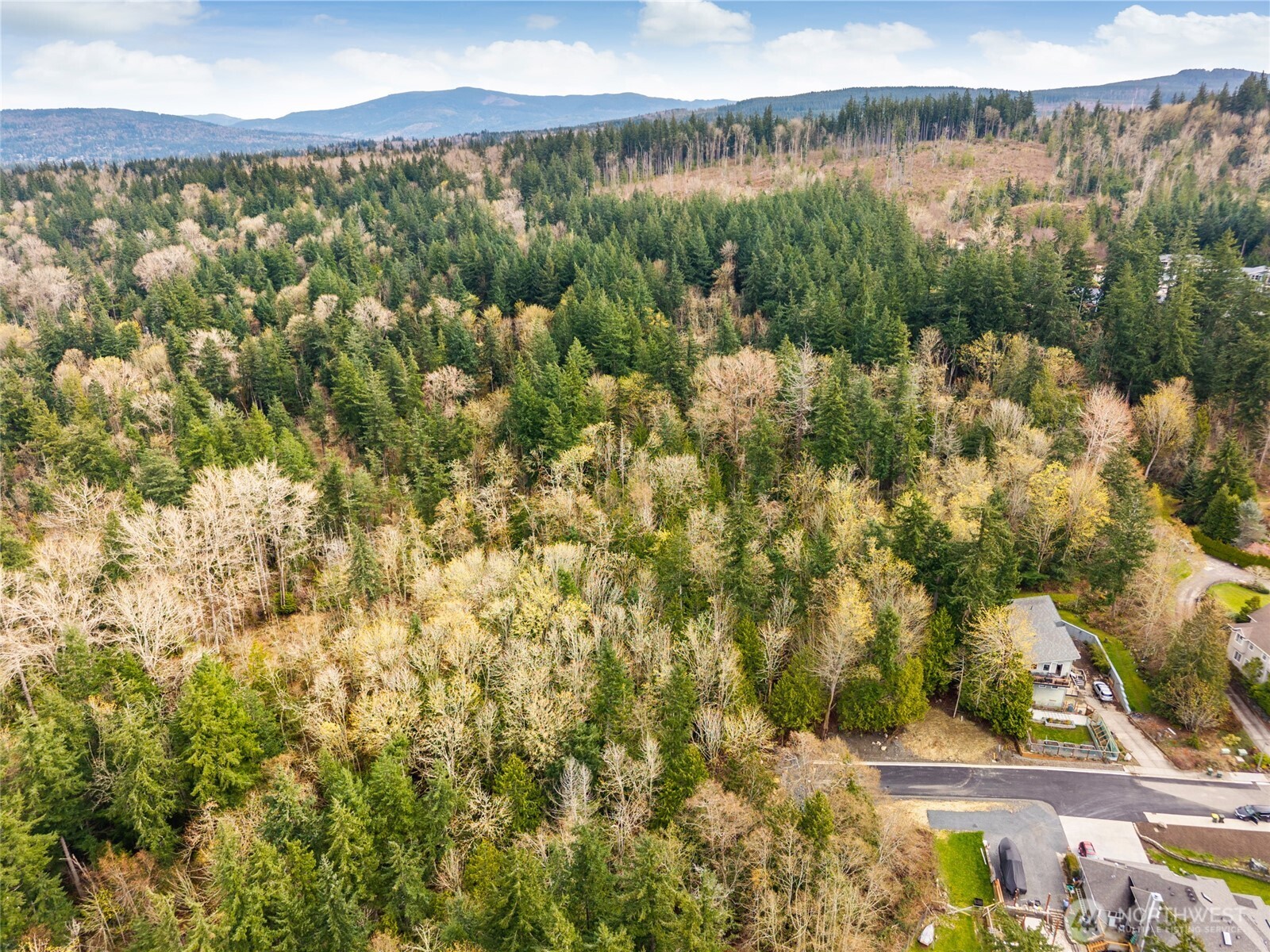 813 41st , Bellingham, WA 98229