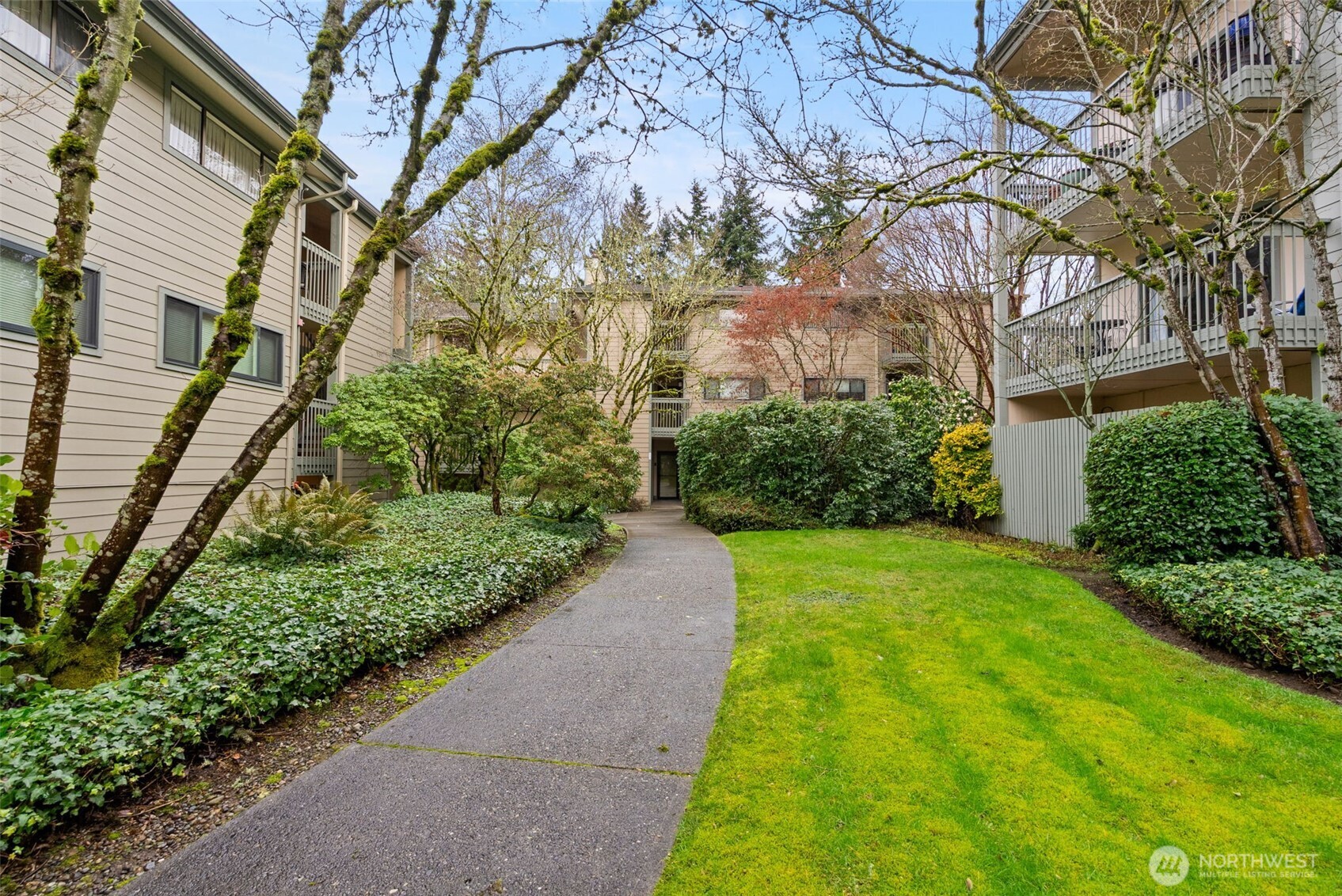 330 Grow Avenue NW #C3, Bainbridge Island, WA 98110