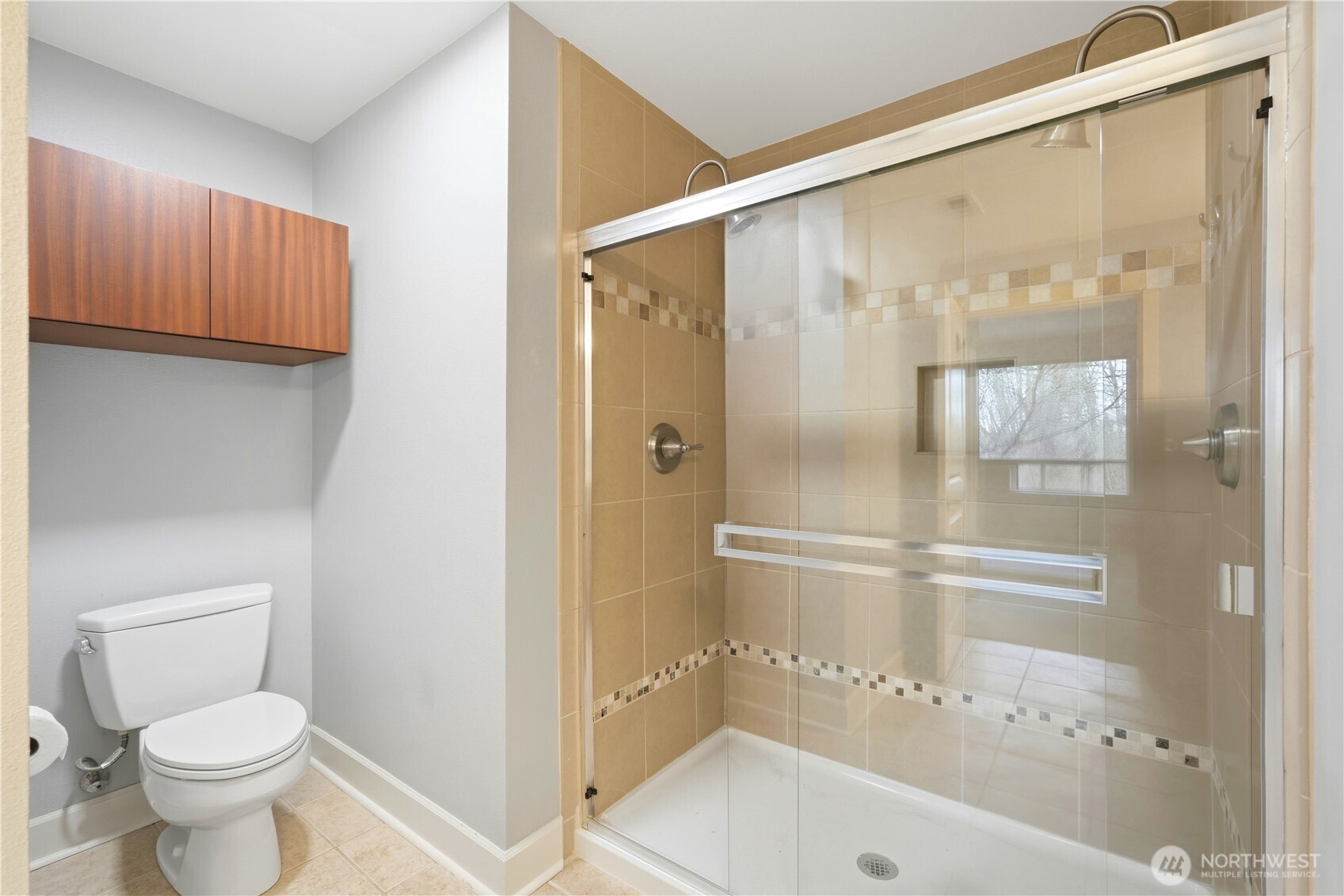 19102 20th Drive SE #B102, Bothell, WA 98012