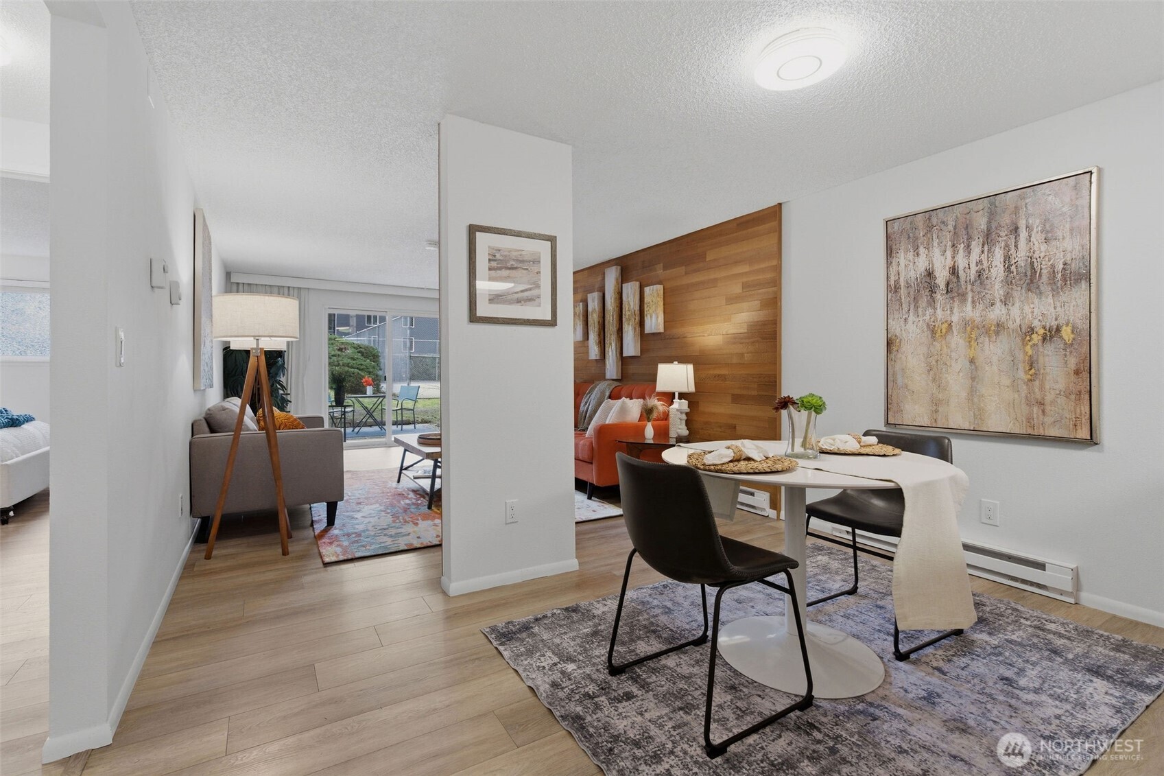 14555 NE 32nd Street #F101, Bellevue, WA 98007-3621