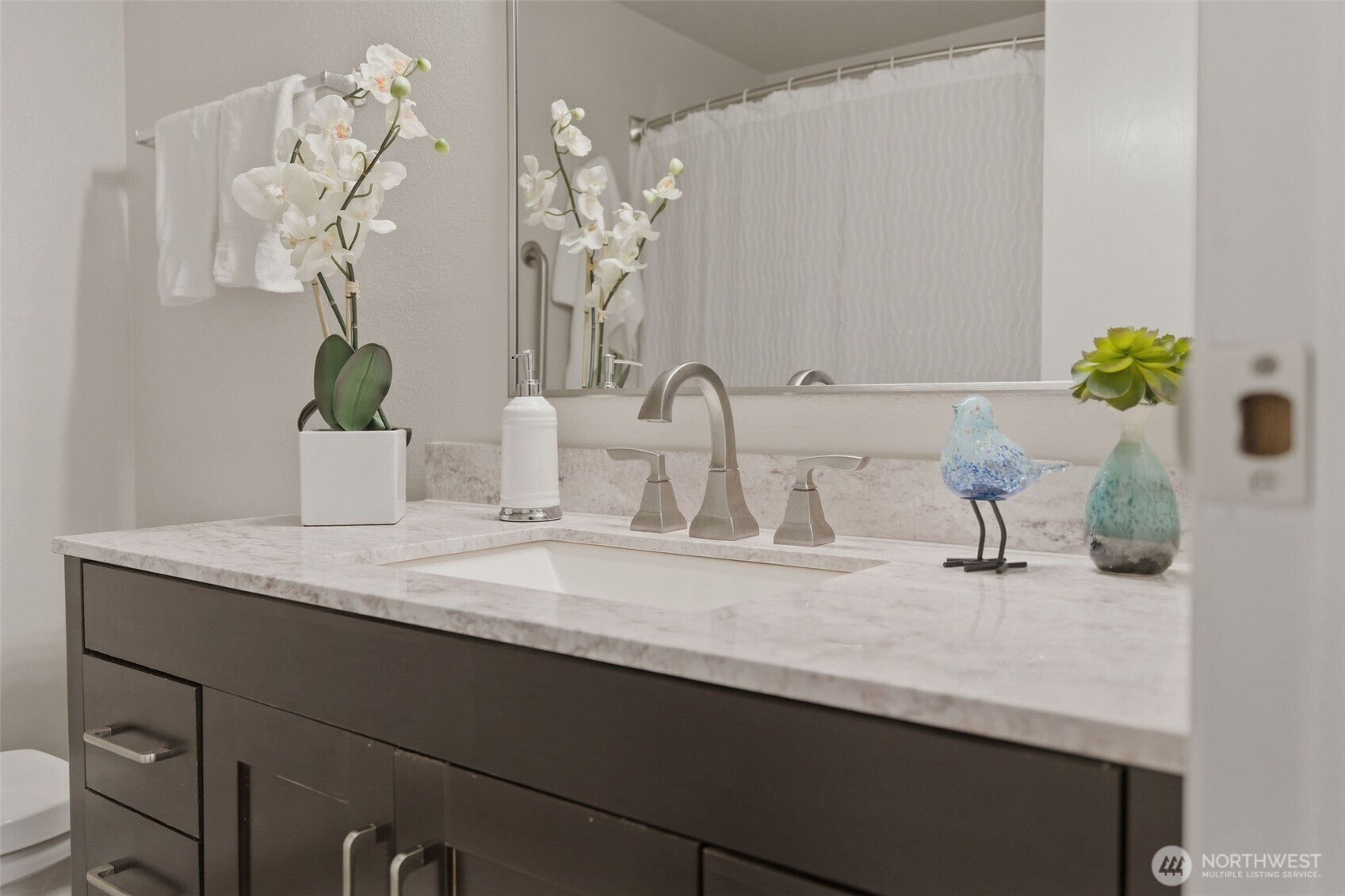 14555 NE 32nd Street #F101, Bellevue, WA 98007-3621