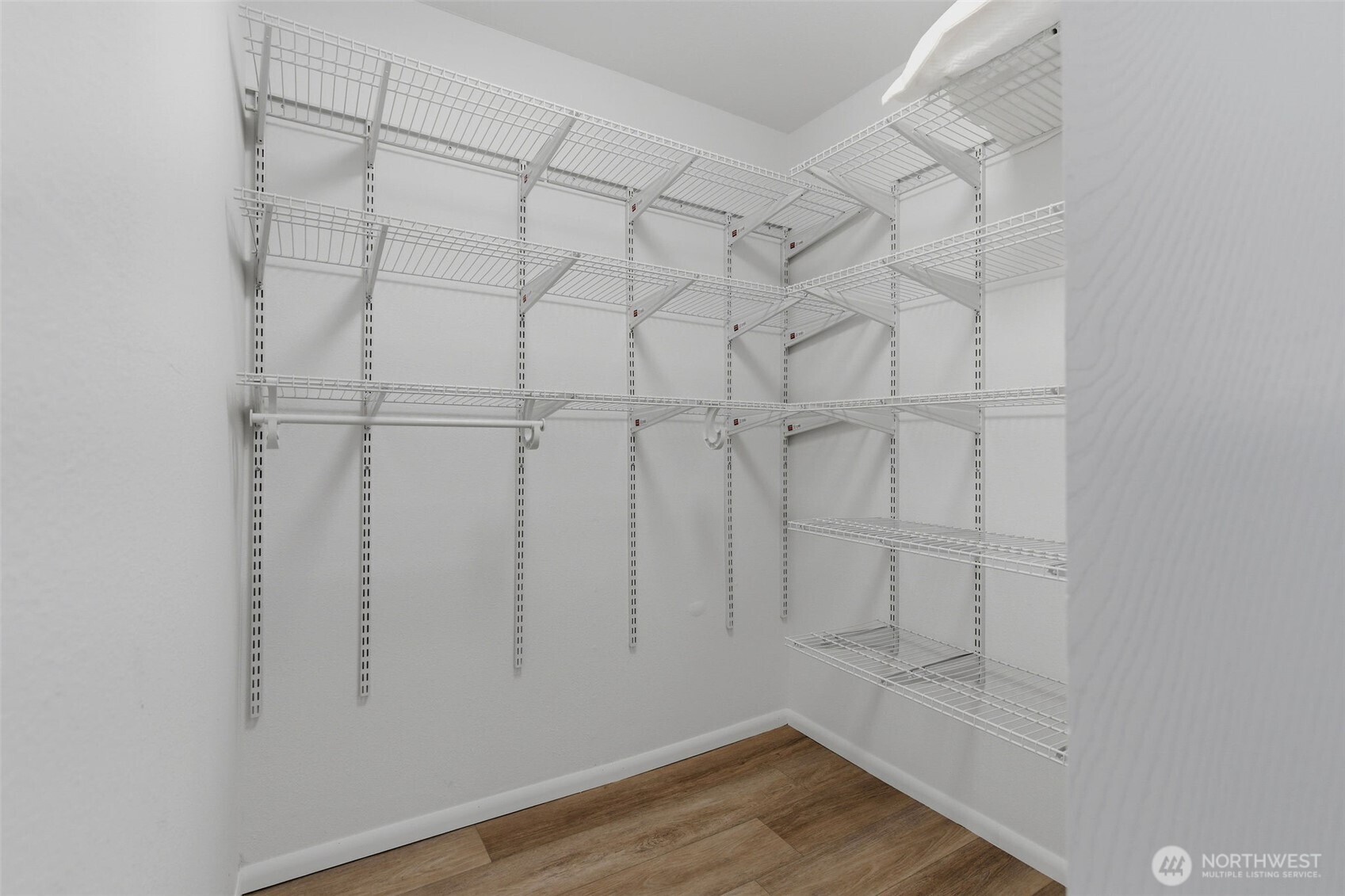 14555 NE 32nd Street #F101, Bellevue, WA 98007-3621