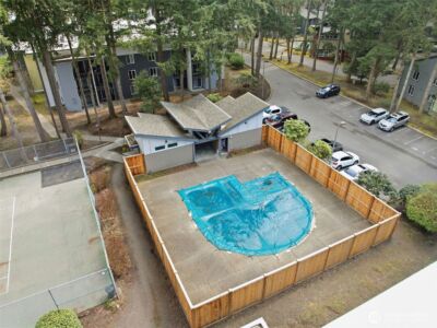 14555 NE 32nd Street #F101, Bellevue, WA 98007-3621 - Photo 33