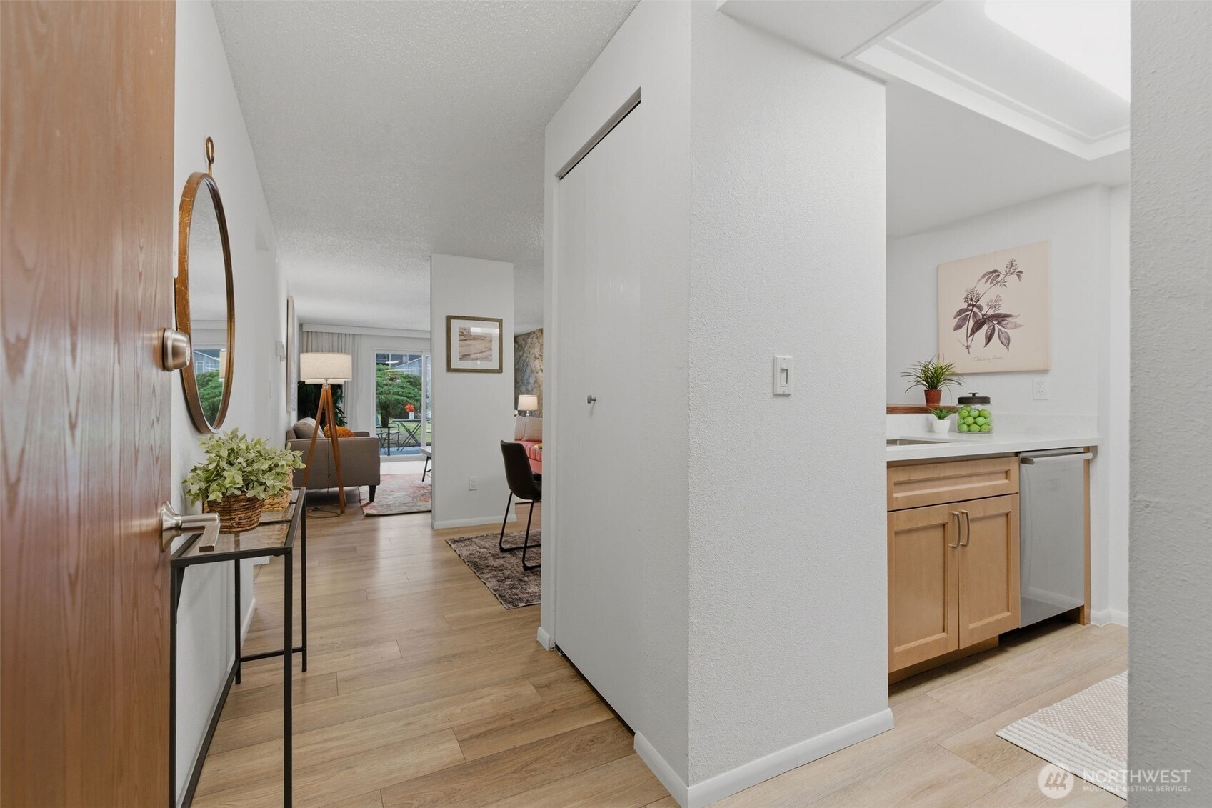 14555 NE 32nd Street #F101, Bellevue, WA 98007-3621