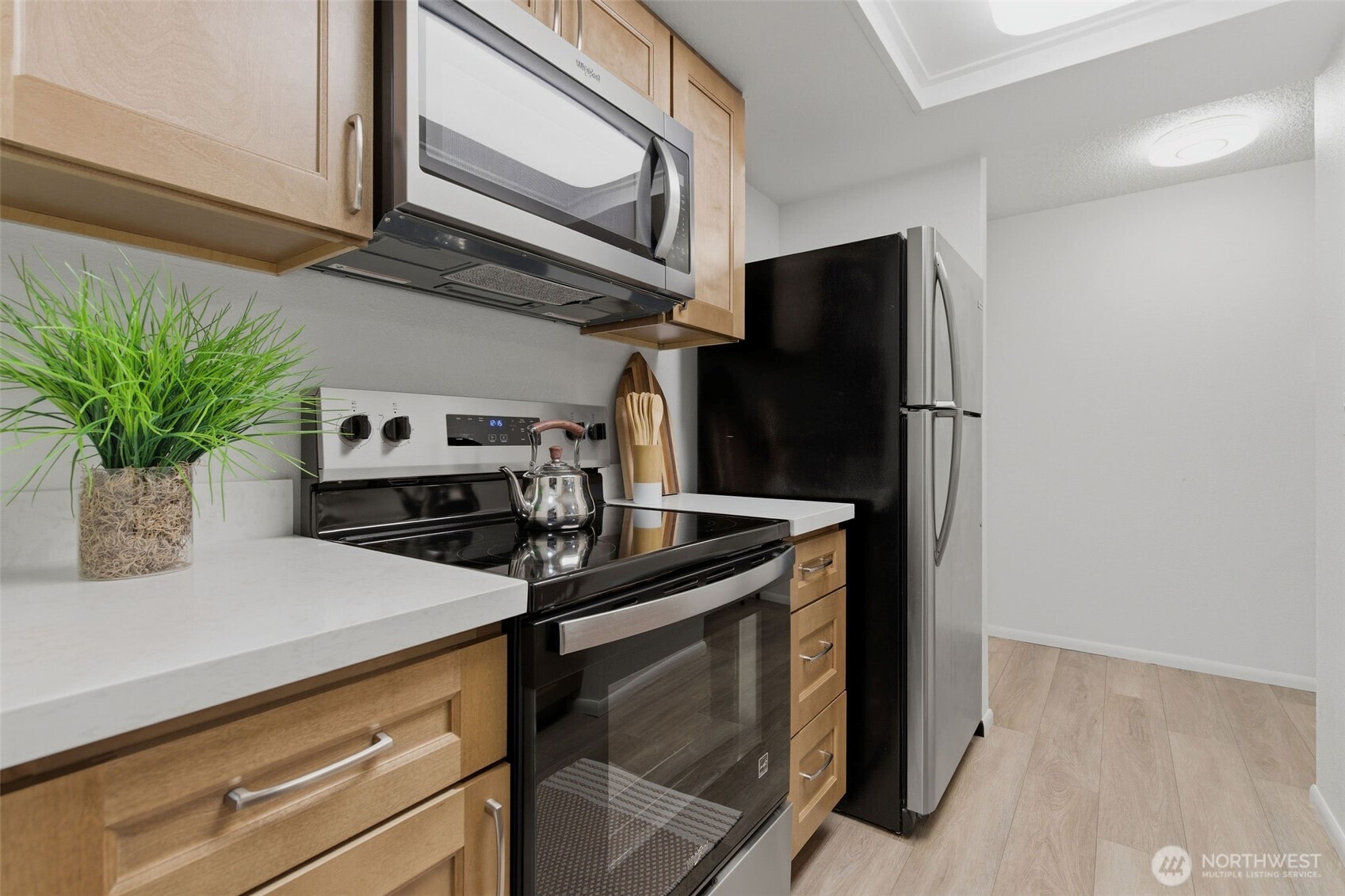 14555 NE 32nd Street #F101, Bellevue, WA 98007-3621