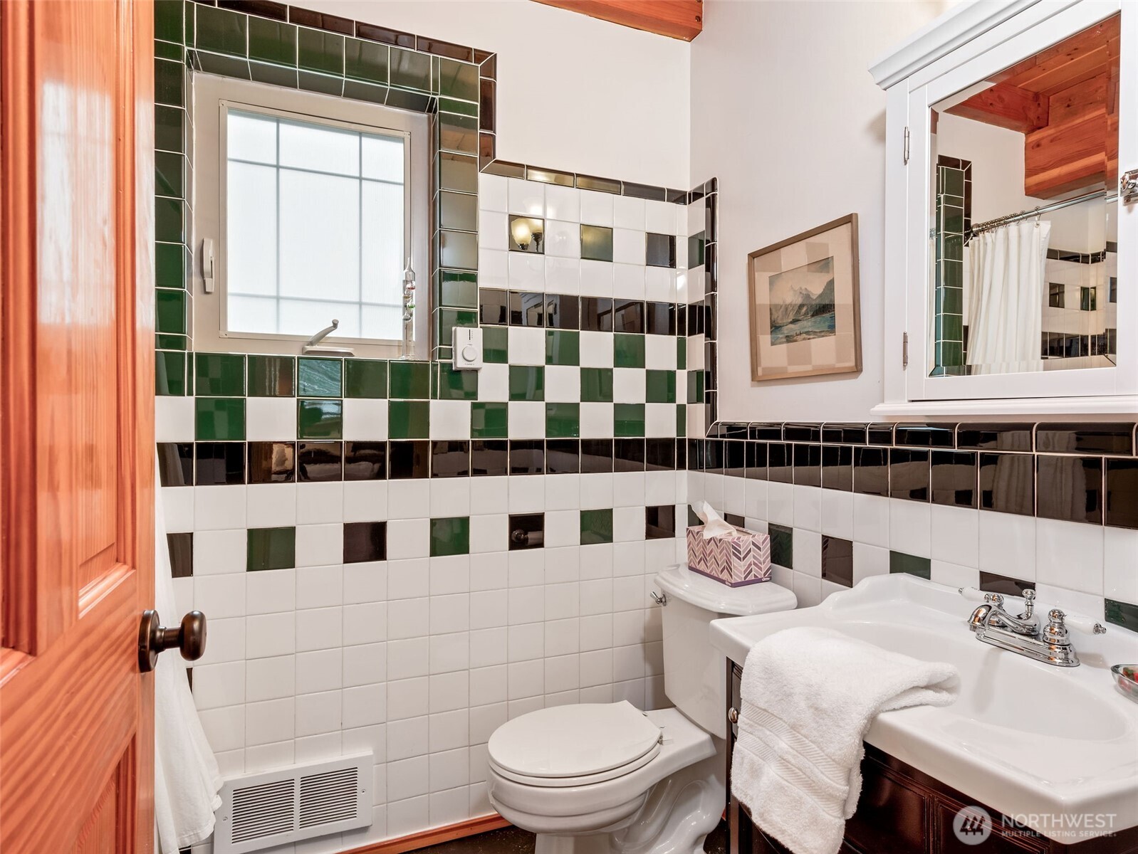 2201 Ebony Street , Port Townsend, WA 98368