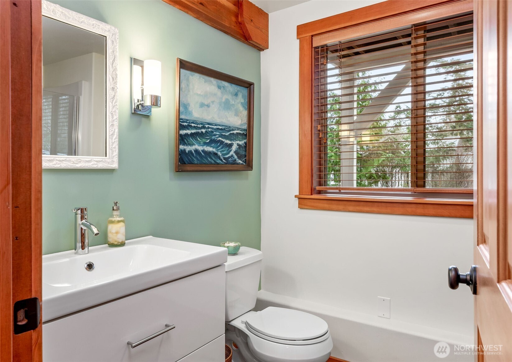 2201 Ebony Street , Port Townsend, WA 98368