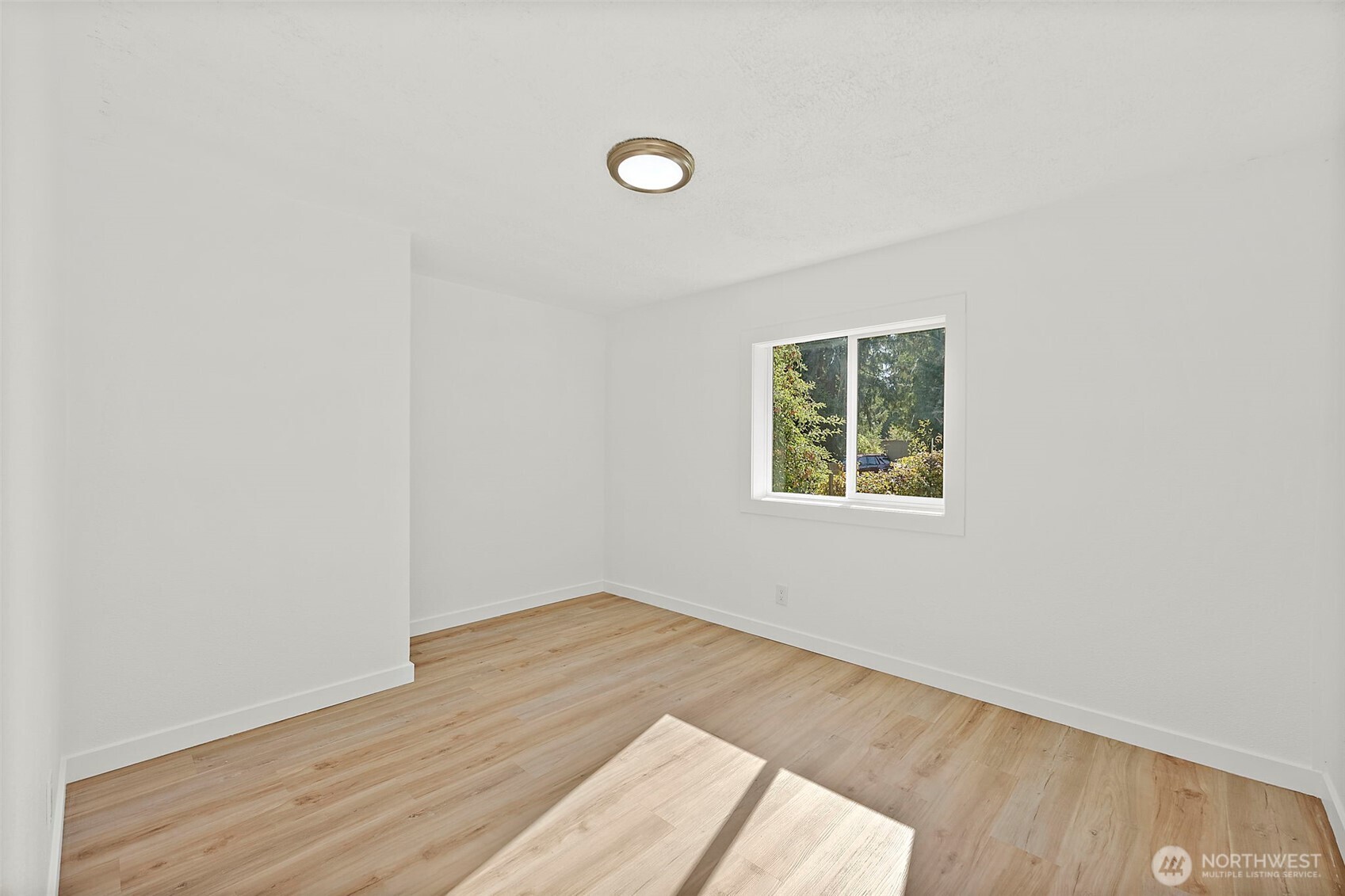 9427 Case Road SW, Olympia, WA 98512