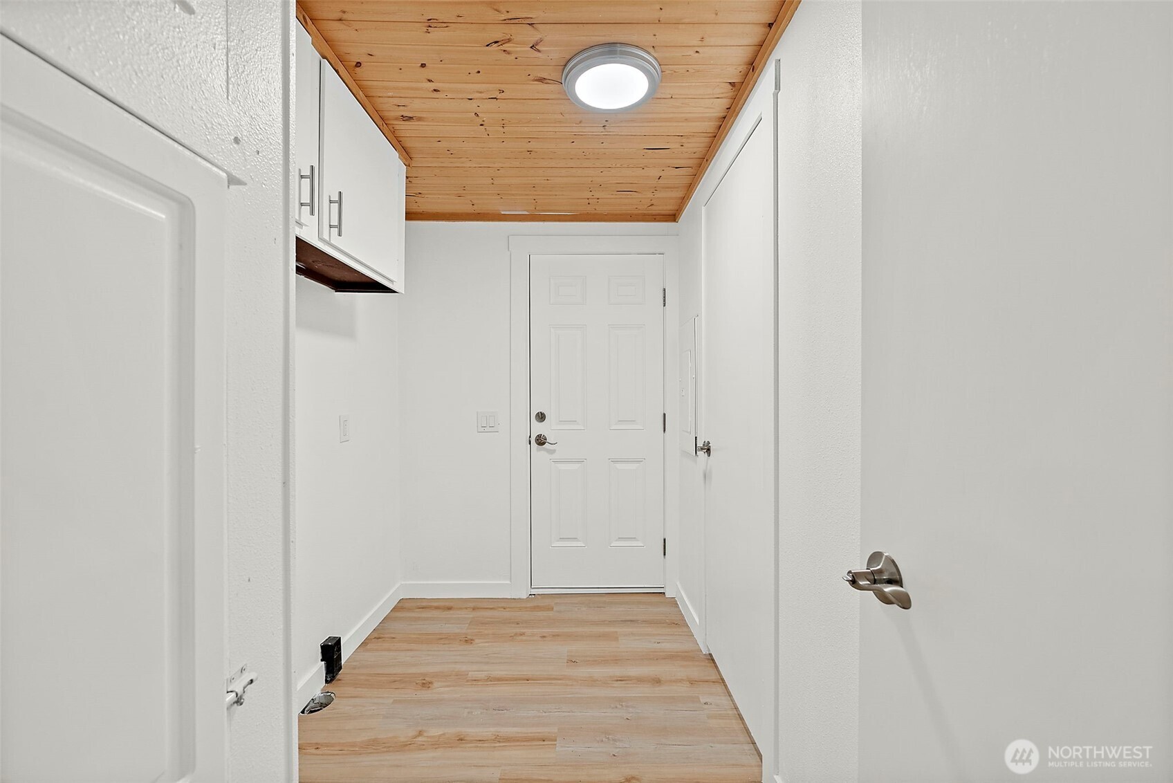 9427 Case Road SW, Olympia, WA 98512