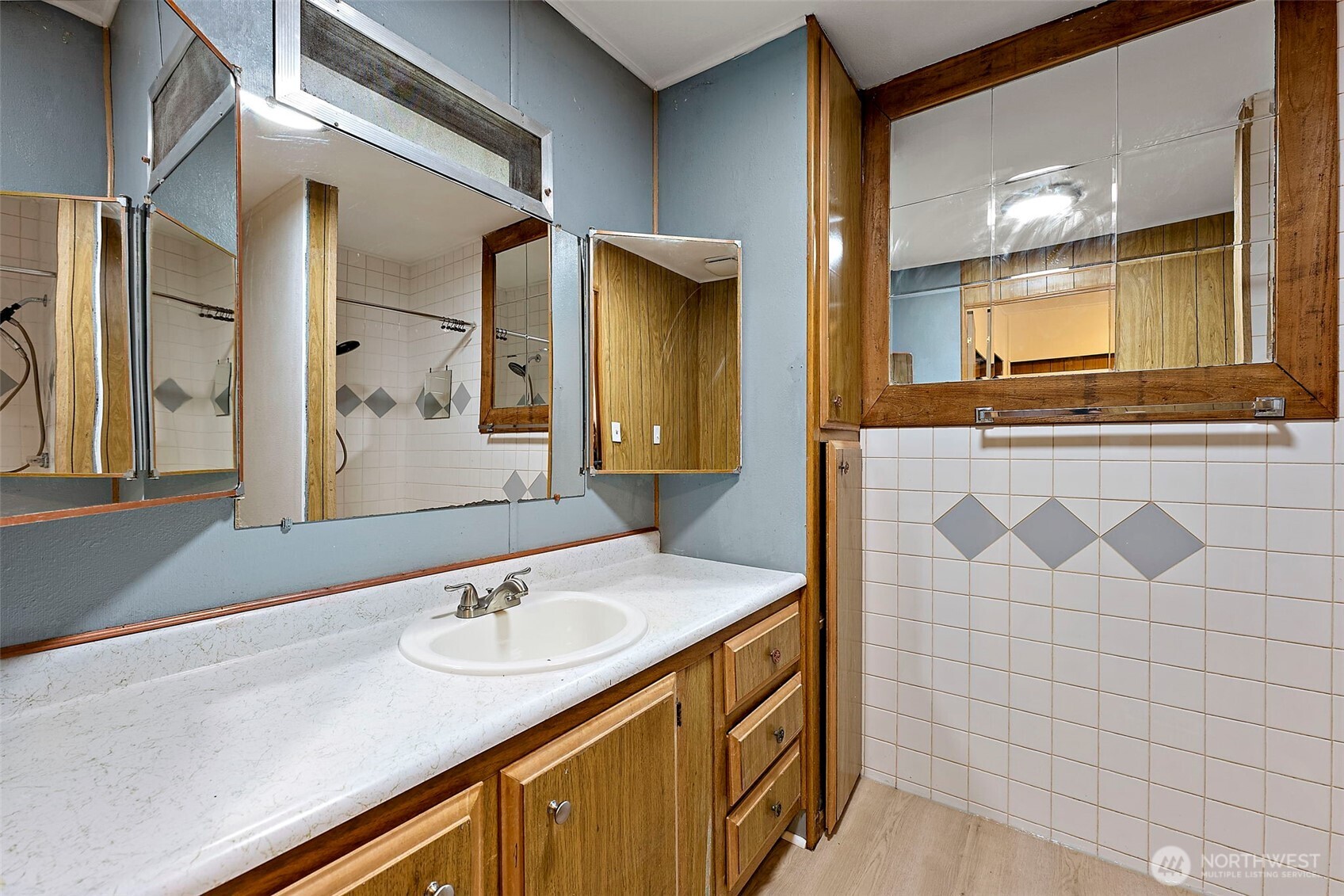 9427 Case Road SW, Olympia, WA 98512