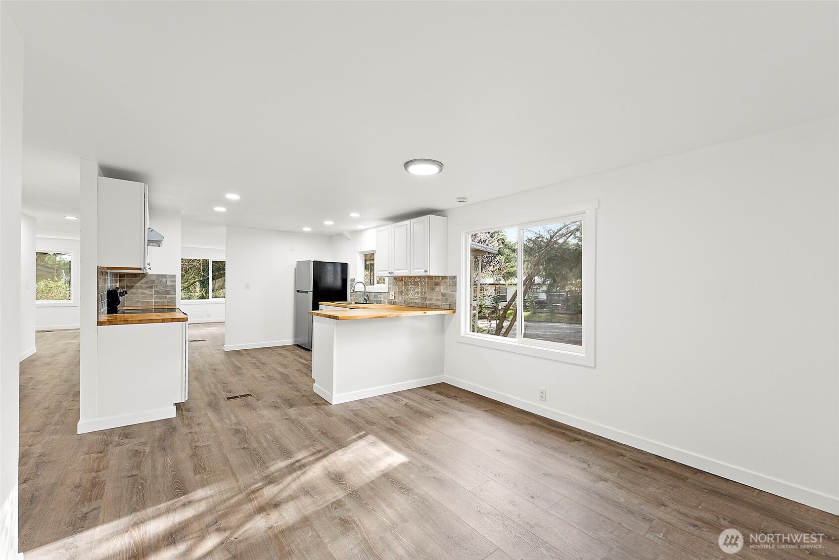 21 E North Lake Drive , Shelton, WA 98584