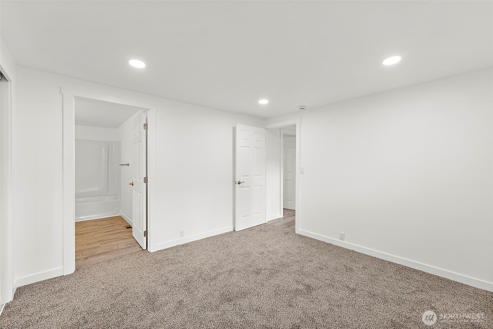 21 E North Lake Drive , Shelton, WA 98584