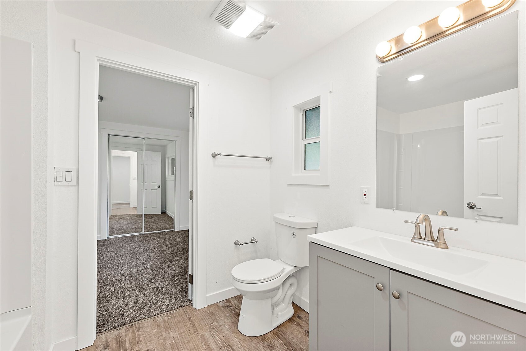 21 E North Lake Drive , Shelton, WA 98584