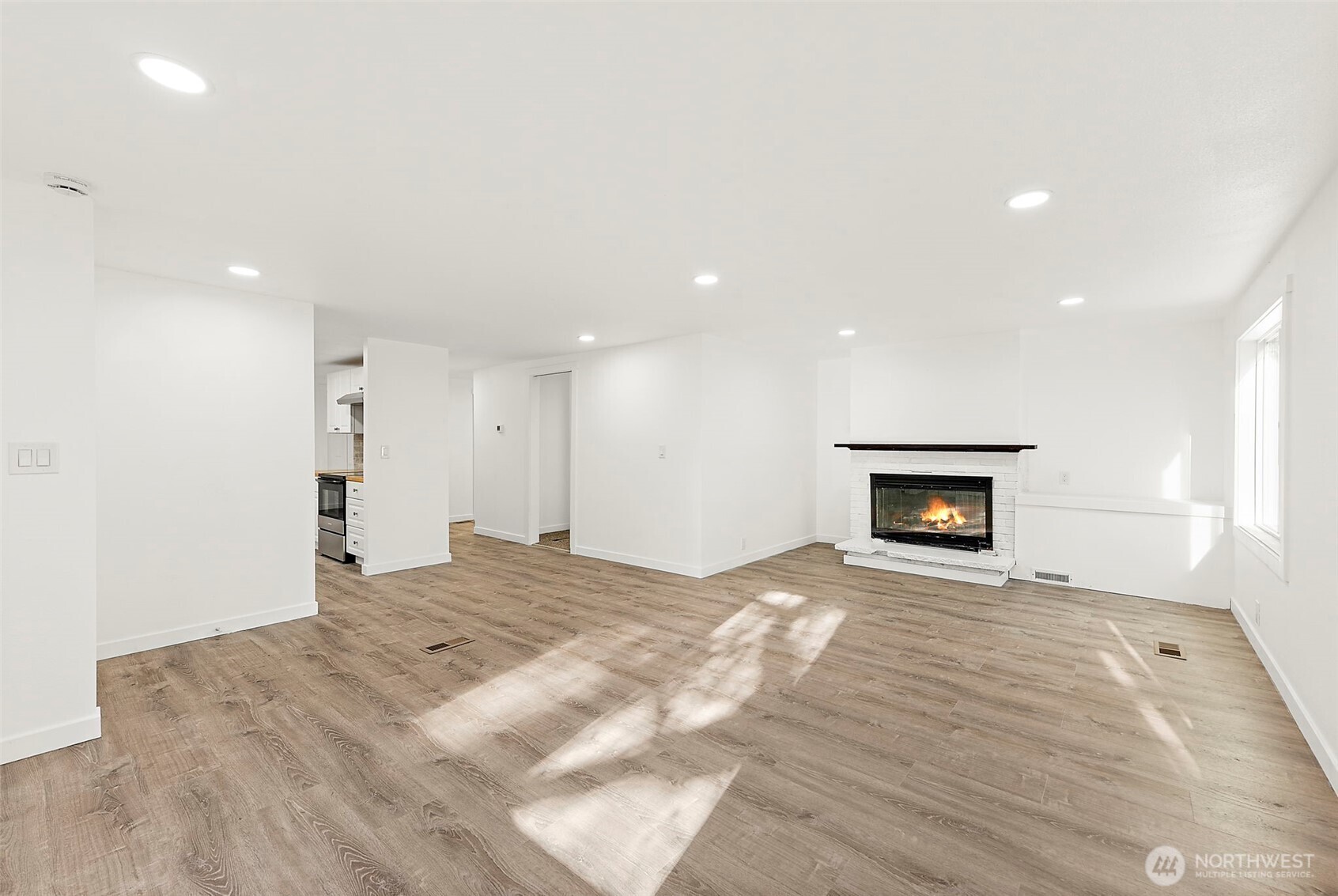 21 E North Lake Drive , Shelton, WA 98584