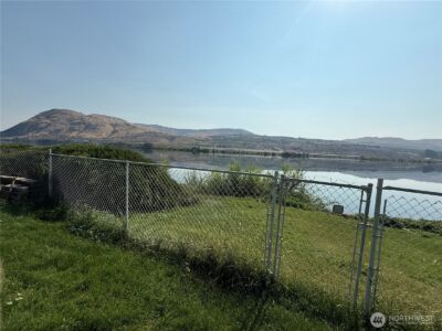 171 B Sunset Drive W, Brewster, WA 98811 - Photo 8