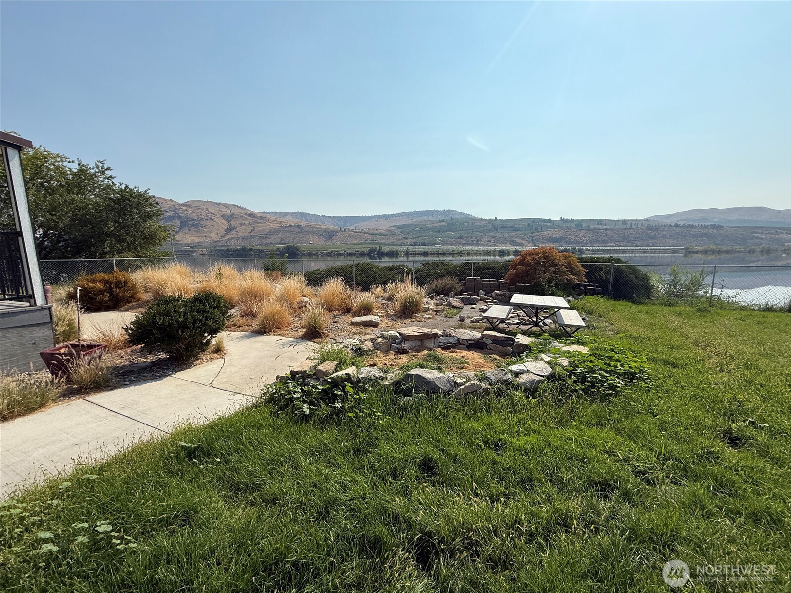 171 B Sunset Drive W, Brewster, WA 98811
