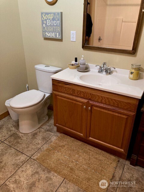411 N Duckabush Drive E, Hoodsport, WA 98548